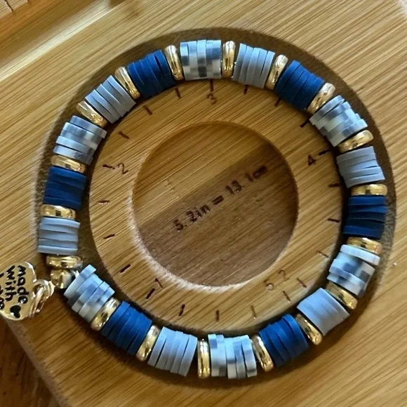 3 FRIENDSHIP BRACELETS in Midnights 😍 - Picture 3 of 4